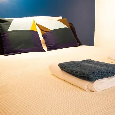 Petit Secret - Coeur De Provence - 4 Personnes Volx